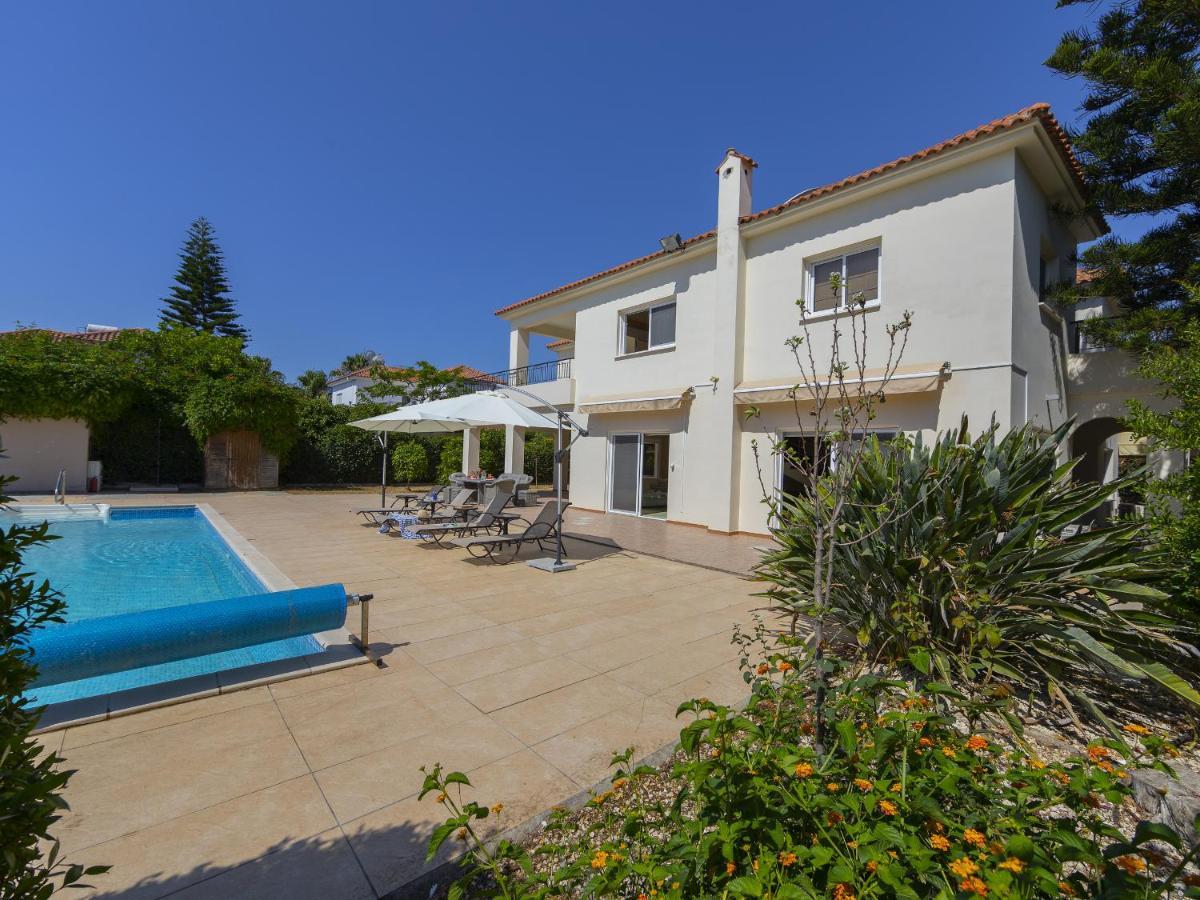 Meneou Seaside Mansion 7 Villa Larnaca Exterior photo