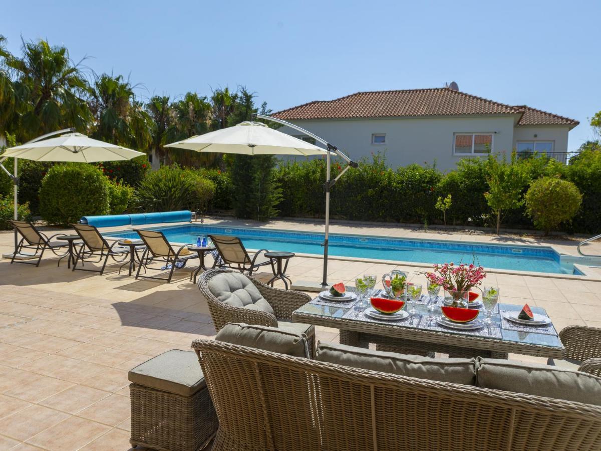 Meneou Seaside Mansion 7 Villa Larnaca Exterior photo